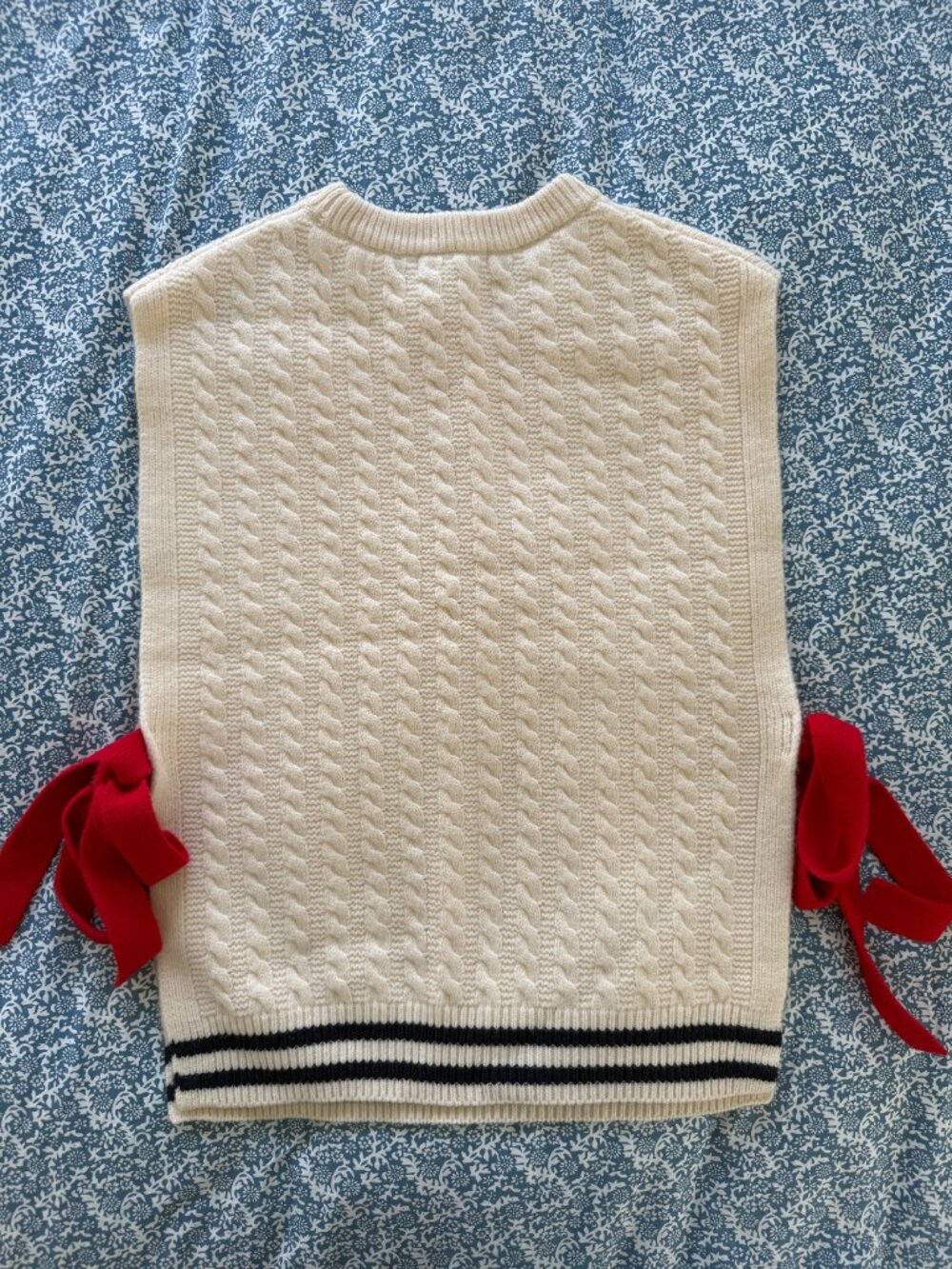 Boden Cable Knit Wool Vest Size M - Picture 6 of 6